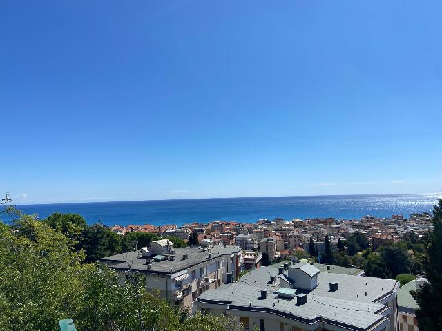 4-room flat in Via Adelasia 93, Alassio - Photo 1