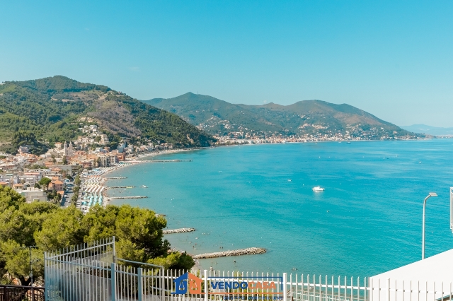 4-room flat in Via Punta Tacuara 116, Laigueglia - Photo 1