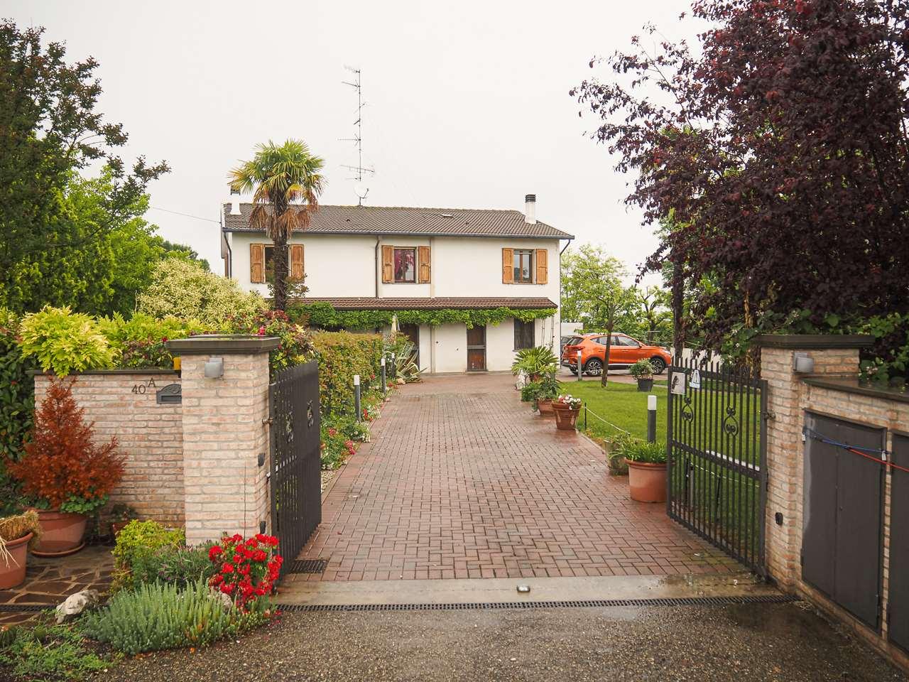 Villa bifamiliare in vendita a Riolo Terme