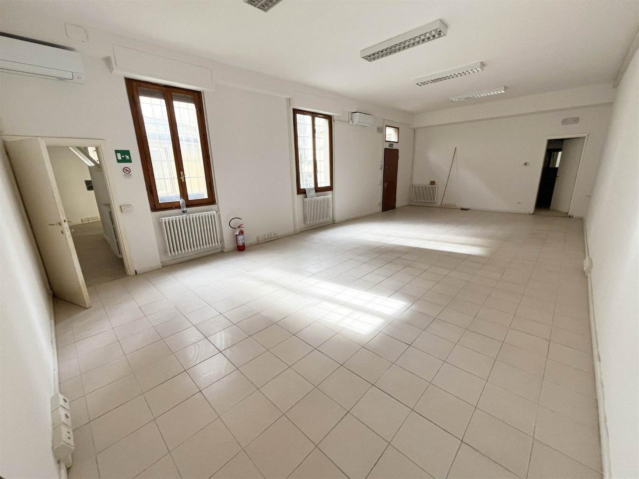Ufficio in , Firenze, {3} - Foto 1