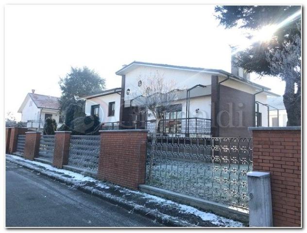 Villa in Via Fratelli Rosselli 2, Abbiategrasso - Foto 1