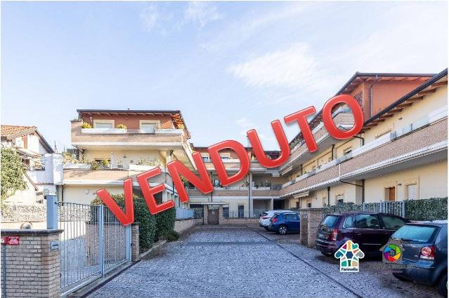 3-room flat in Viale delle Rimembranze 8, Macherio - Photo 1