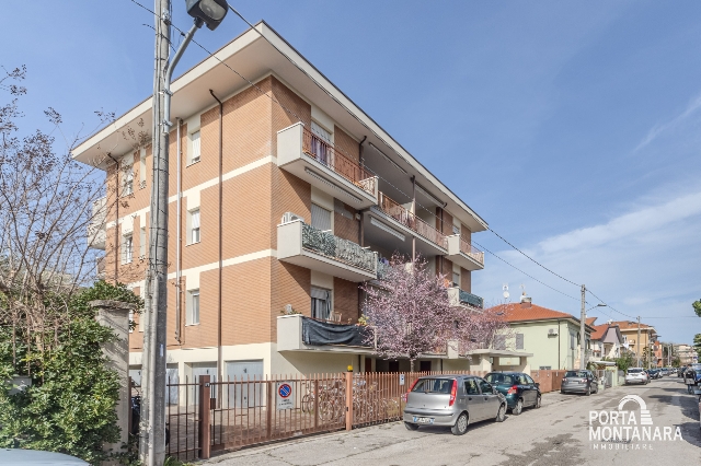 Quadrilocale in Via Giuseppe Lipparini 31, Rimini - Foto 1