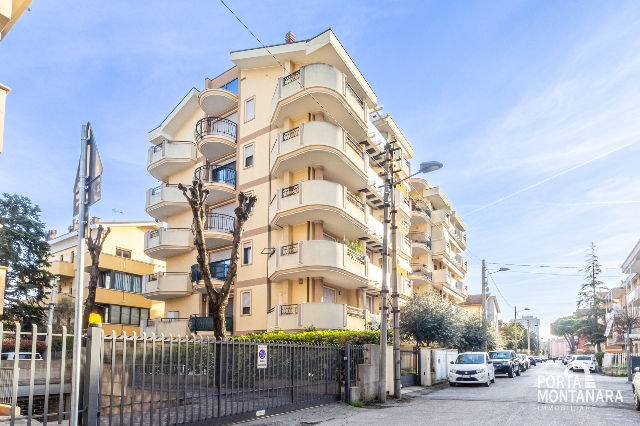 4-room flat in Via dell'Albero 10, Rimini - Photo 1