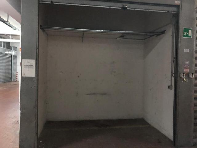 Garage or car box in {3}, Via Guido De Ruggiero 81 - Photo 1