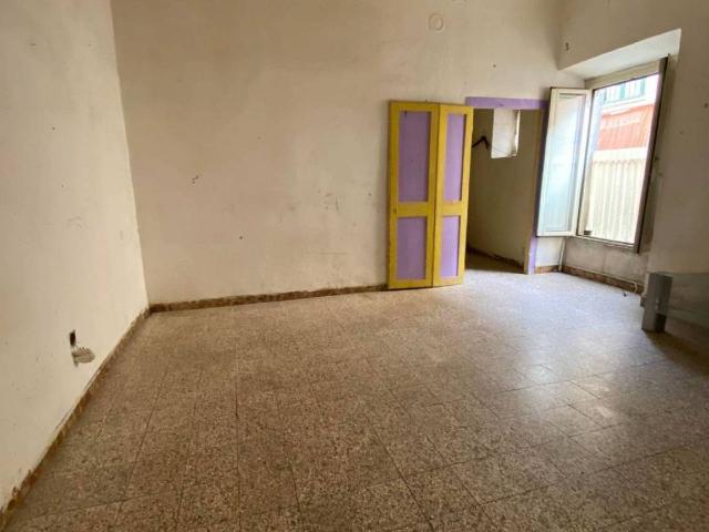 4-room flat in Viale Fiume, Viterbo - Photo 1