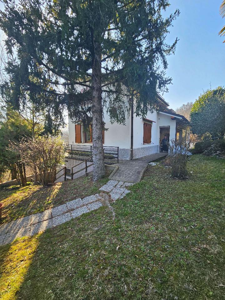Villa bifamiliare in vendita a Monte San Pietro