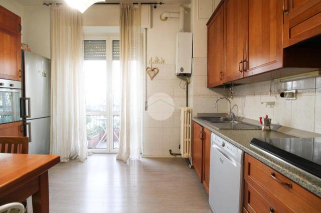 4-room flat in Via Antonio Gramsci 38, Cormano - Photo 1