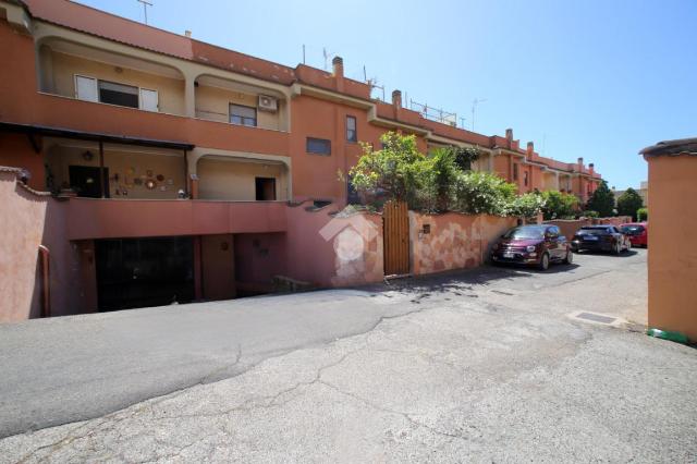 Terraced house in Via delle Clivie, Civitavecchia - Photo 1