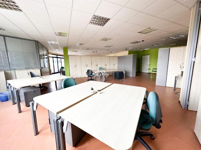 Büro in Via Galileo Galilei 1, Nova Milanese - Foto 1