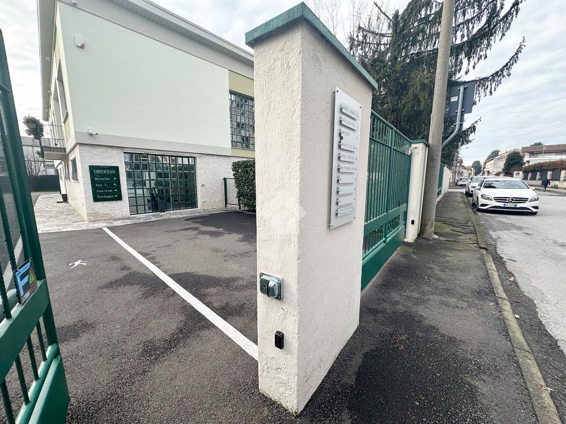 Ufficio in Via Guglielmo Oberdan 36, Lissone, {3} - Foto 1