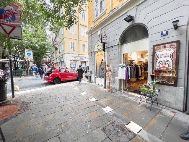 Shop in Viale 20 Settembre 19/B, Trieste - Photo 1