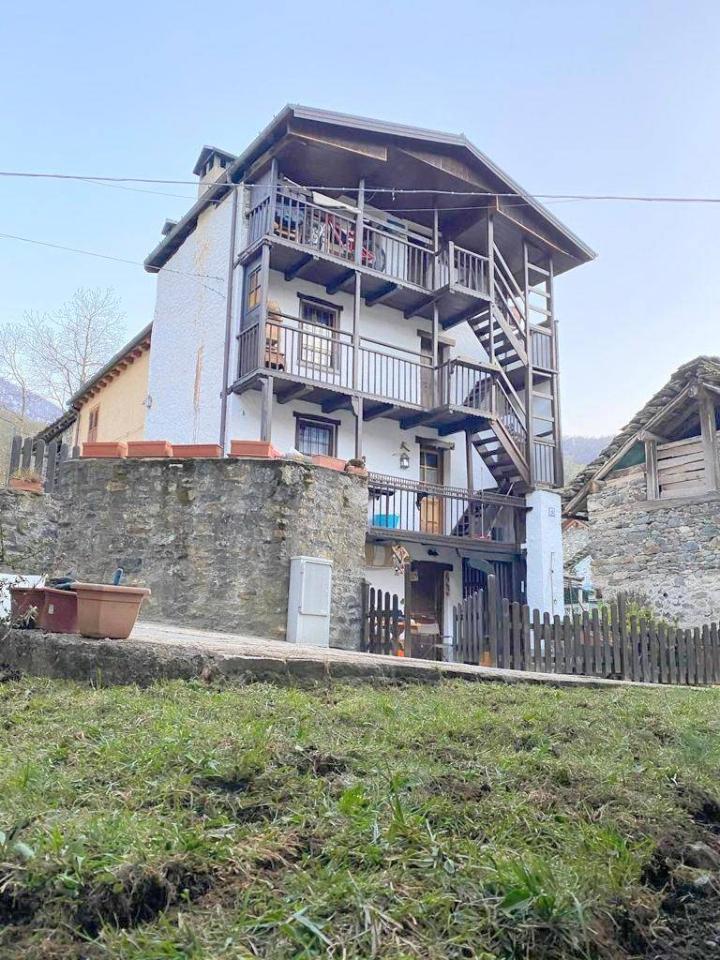 Foto 1