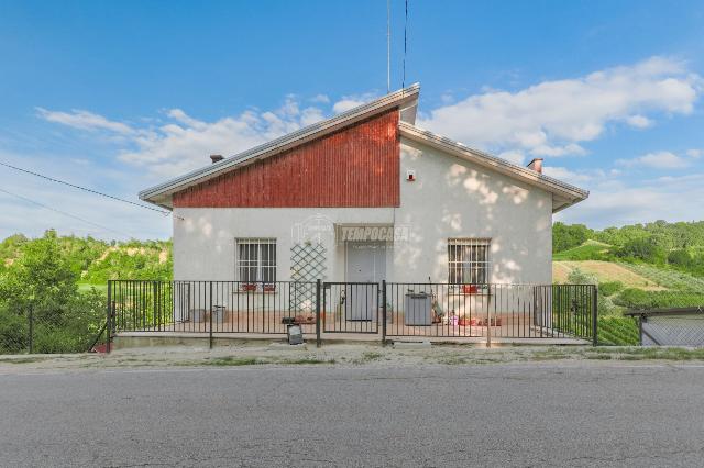 Detached house in Via Ghiandolino, Imola - Photo 1