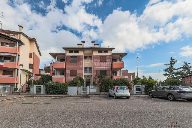 2-room flat in Via Enrico dall'Oglio, Imola - Photo 1