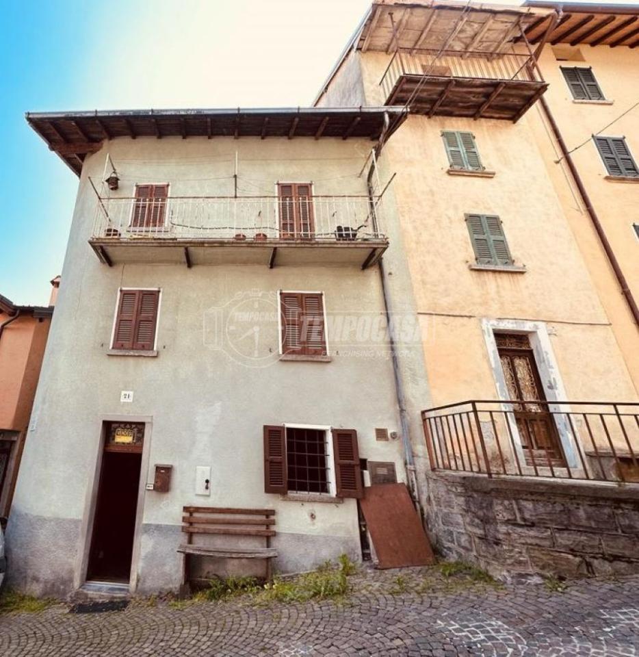 Appartamento in vendita a Schignano