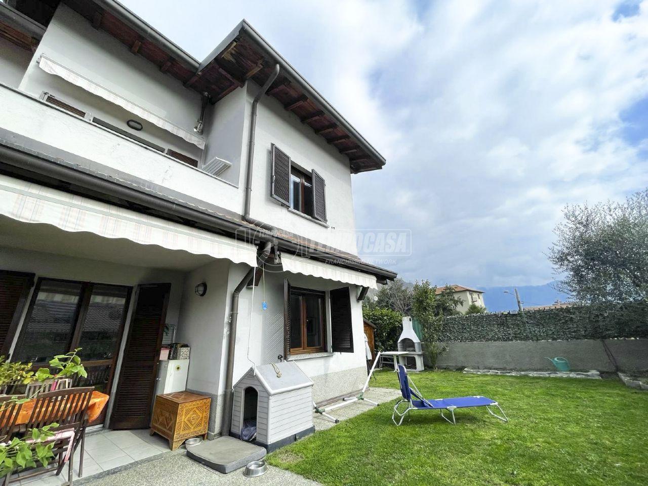 Villa a schiera in vendita a Maslianico