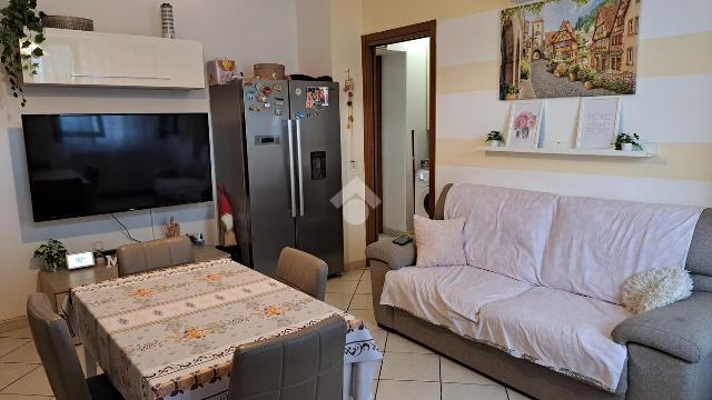 3-room flat in Via Giacomo Matteotti 2, Ceriano Laghetto - Photo 1