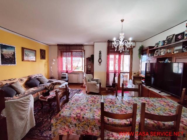 Detached house in Via Aretina 212, Montevarchi - Photo 1