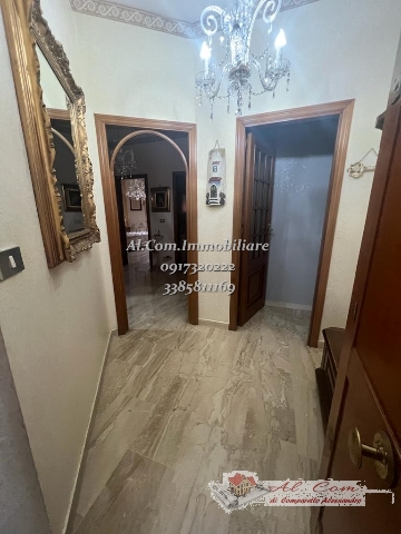 Apartament in {3}, Via Gabriele d'Annunzio - Photo 1