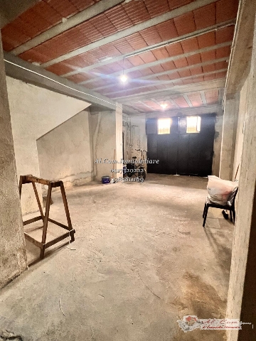 Warehouse in {3}, Piazza Giuseppe Bandi - Photo 1