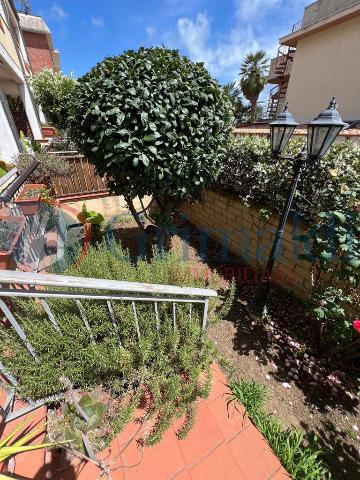 2-room flat in Via Valdambrini, Santa Marinella - Photo 1