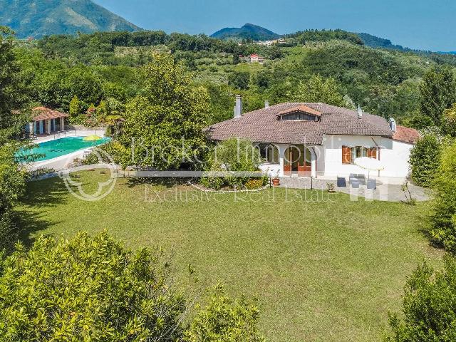 Villa in Strada Comunale di Pontemazzoli 22a, Camaiore - Foto 1