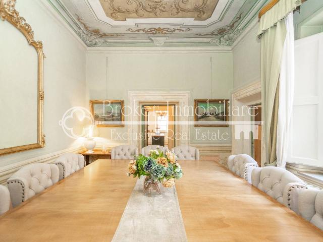 Apartament in Piazza Napoleone, Lucca - Photo 1