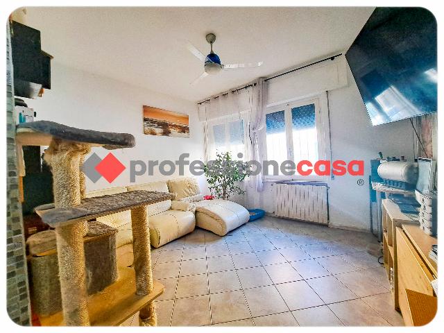 2-room flat in {3}, - Photo 1