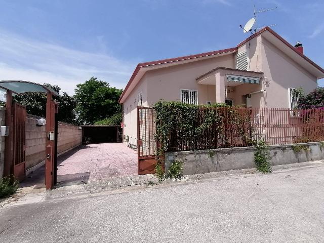 Villa in Via Giacomo Leopardi 7, San Nicola la Strada - Foto 1