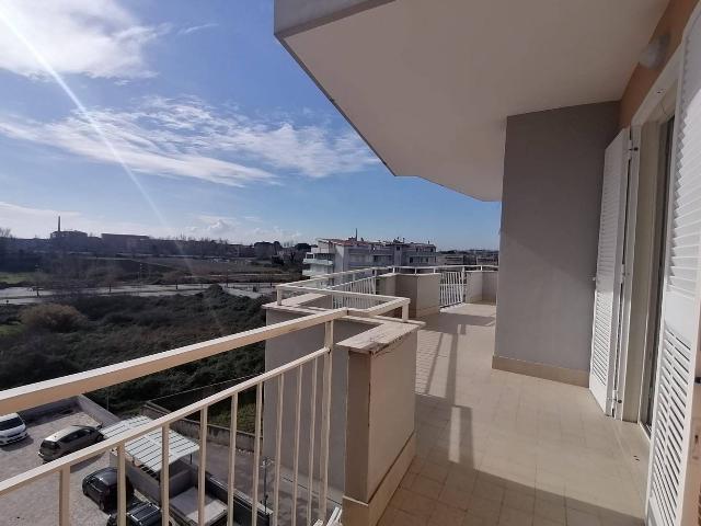 3-room flat in {3}, Viale Abramo Lincoln 198 - Photo 1