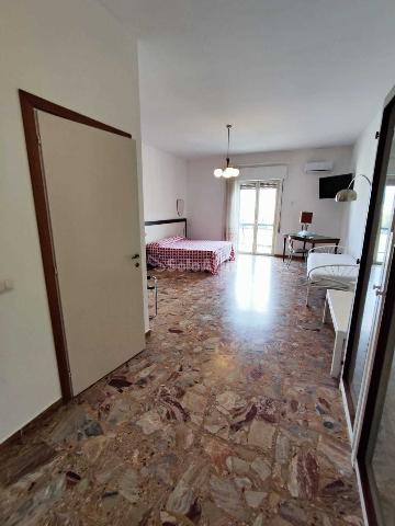 One-room flat in {3}, Via Cardinale Portanova 126 - Photo 1