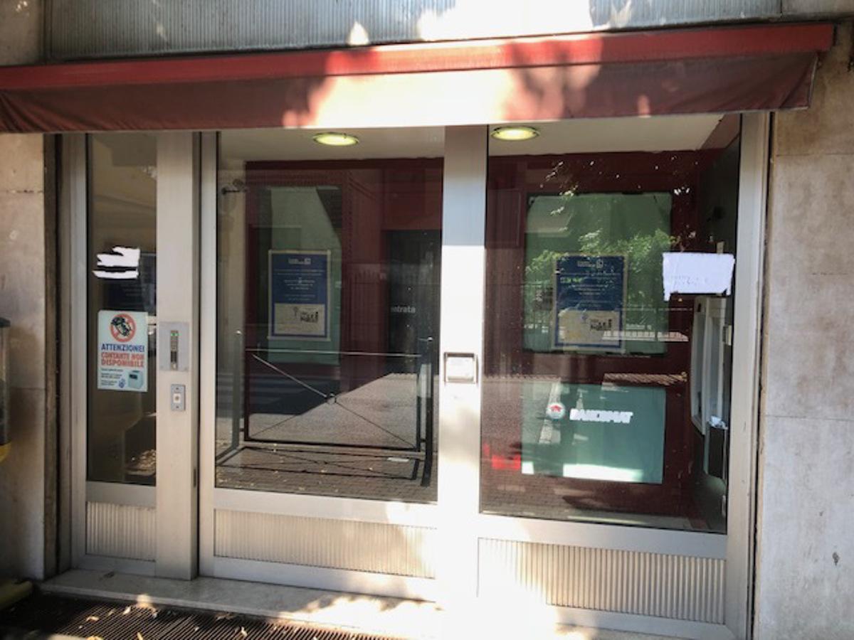 Negozio in Via Trento 2, Limbiate - Foto 1