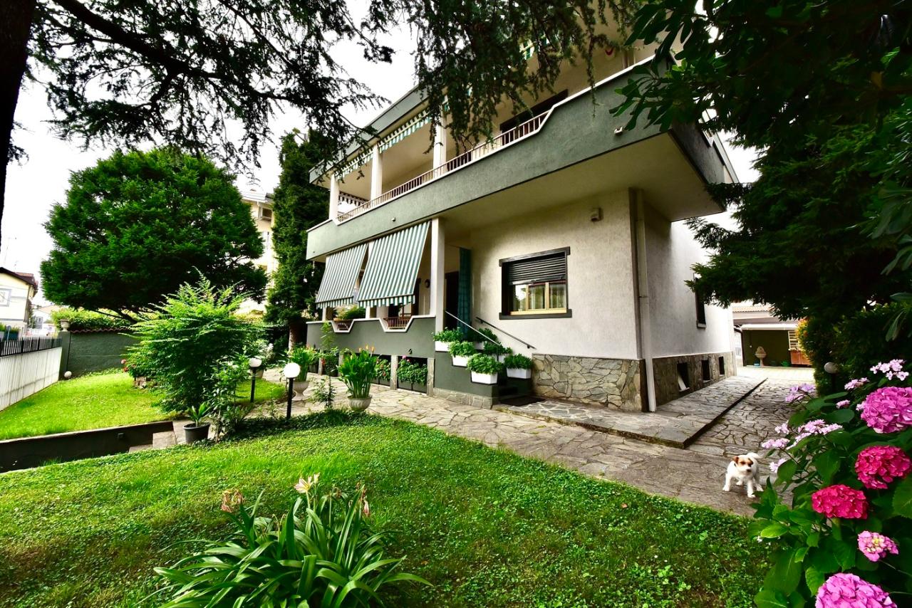 Villa in vendita a Paderno Dugnano