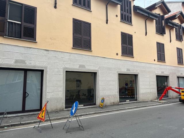 Negozio in Via Dante Alighieri 62, Cinisello Balsamo - Foto 1