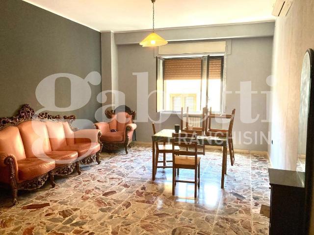 3-room flat in {3}, Viale Matteotti - Photo 1