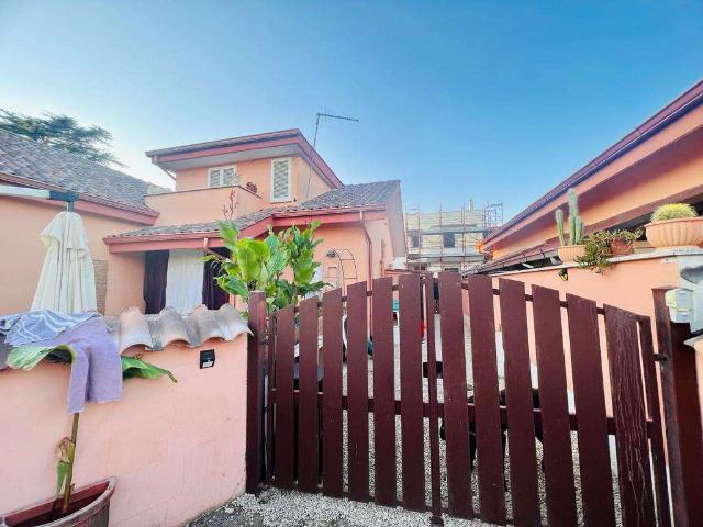 Terraced house, Ardea - Photo 1