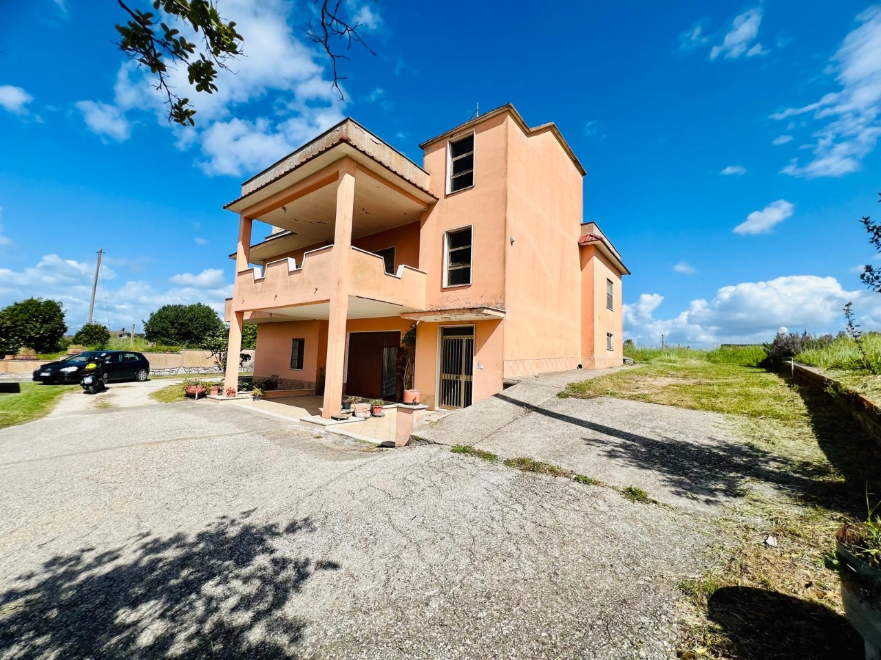 Villa unifamiliare in vendita a Aprilia