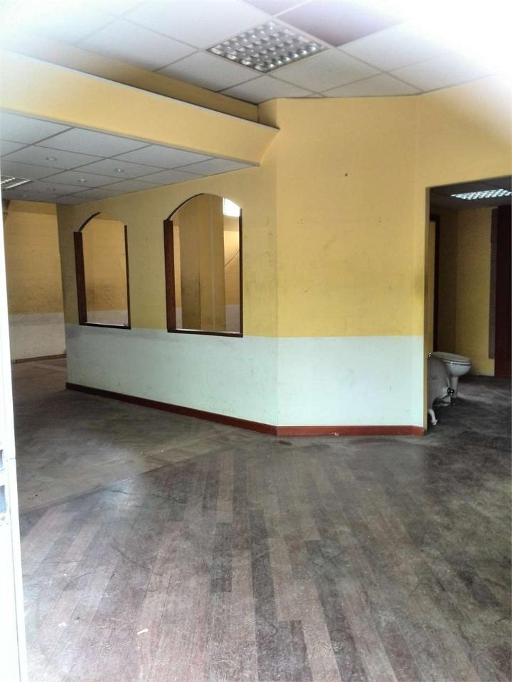 Negozio in Via Pietra Scritta, Borgomanero - Foto 1
