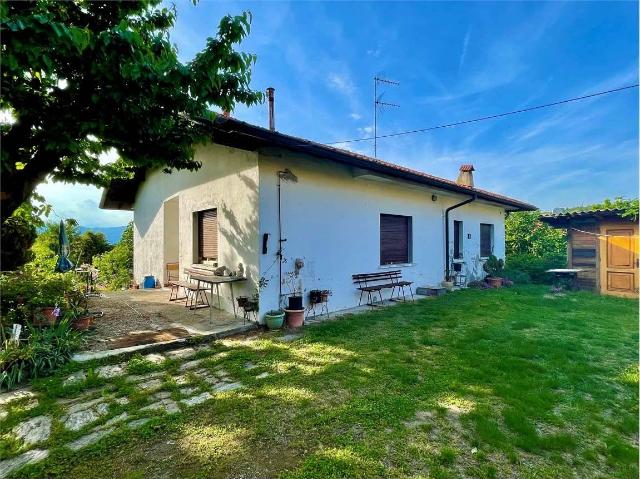 Detached house in Via Monviso, 39, Taino - Photo 1