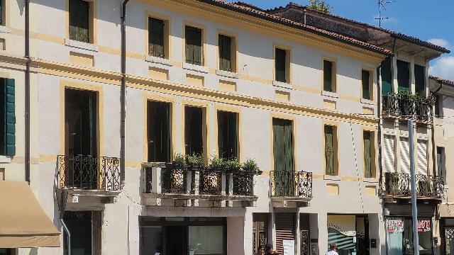 Wohnung in Piazza Marconi 5, Castelfranco Veneto - Foto 1