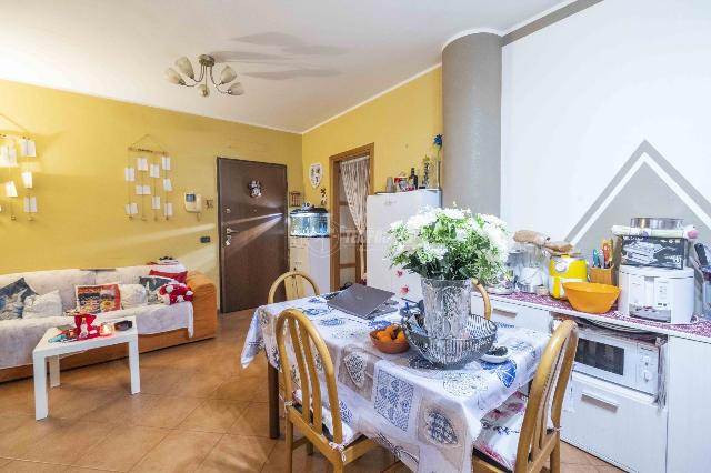 2-room flat, Trecate - Photo 1