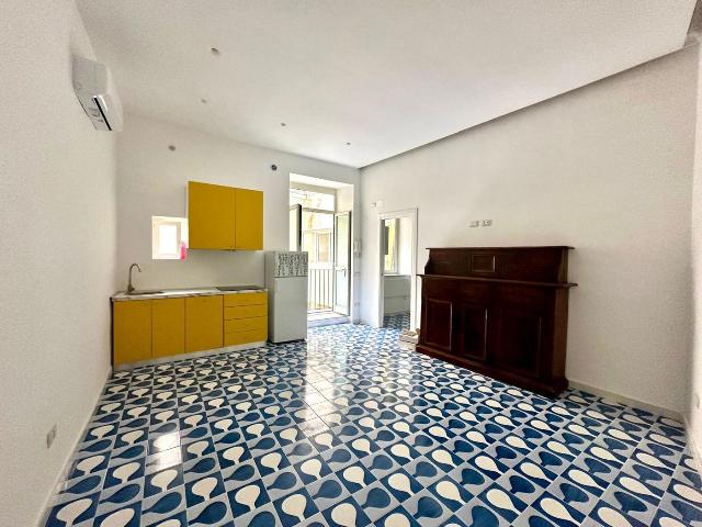 2-room flat in Piazzetta del Leone 5, Napoli - Photo 1