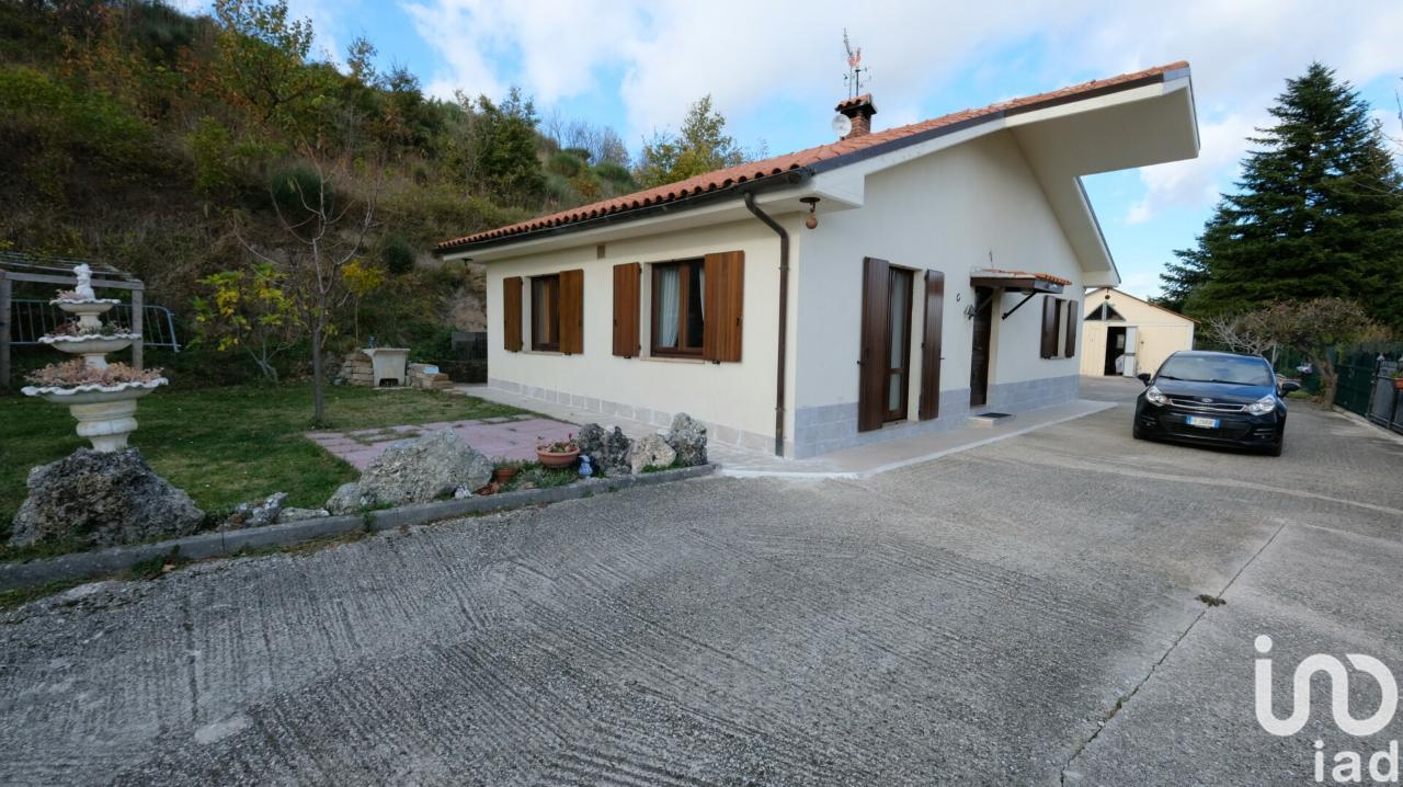 Villa in vendita a Apiro