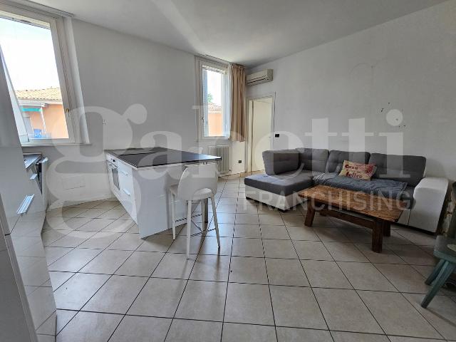 3-room flat in Via Parisio  38, Bologna - Photo 1