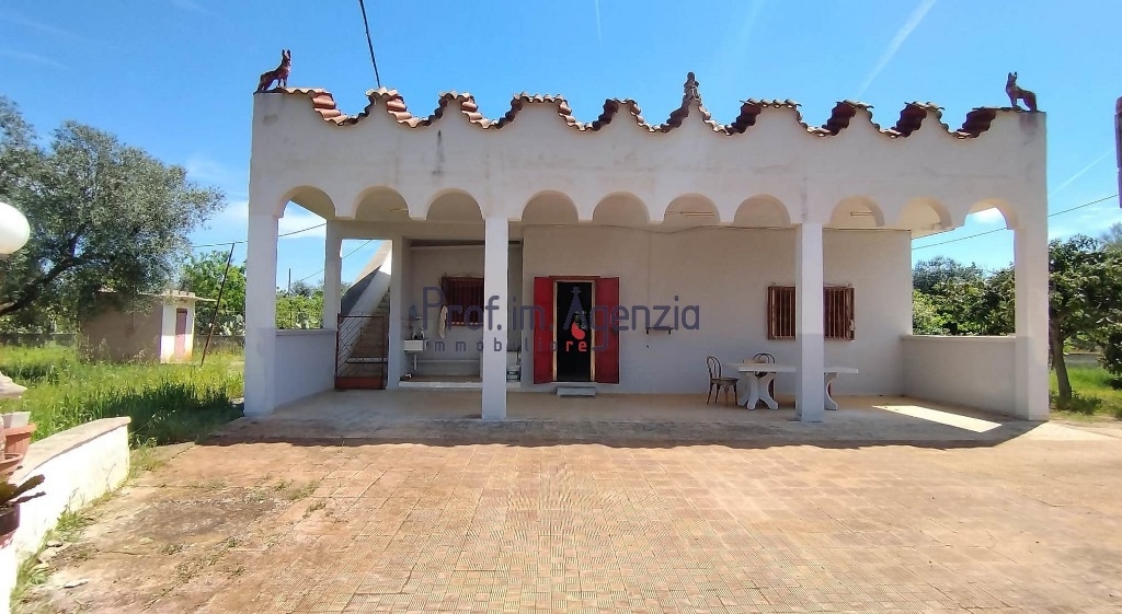 Villa in vendita a San Vito Dei Normanni