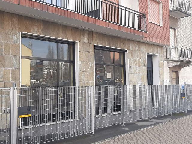 Shop in {3}, Via Cuneo  8 - Photo 1