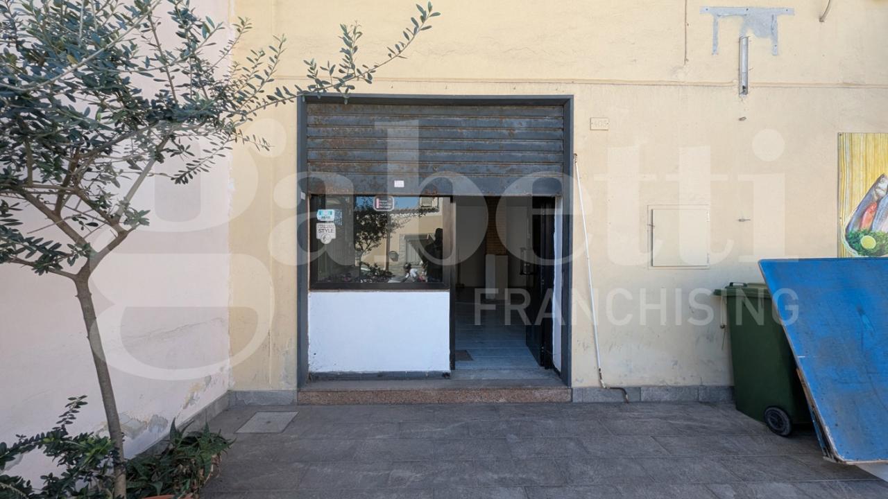 Negozio in Via Torregaveta 00, Monte Di Procida, {3} - Foto 1