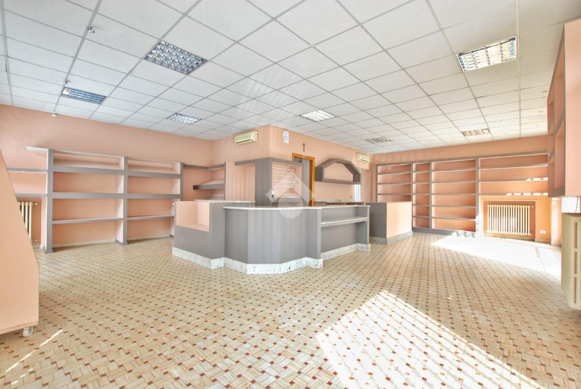 Negozio in Via Lignana 4, Tronzano Vercellese, {3} - Foto 2