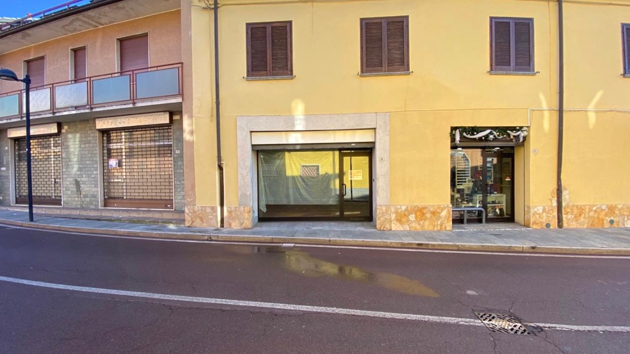 Negozio in Piazza San Rocco 86, Calusco D'Adda, {3} - Foto 2